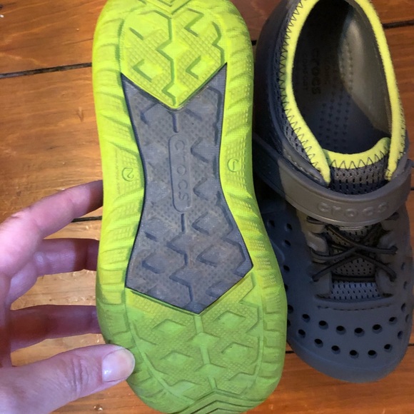 Crocs - Picture 4 of 5